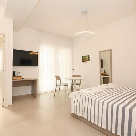 Agora Vieste Rooms & Apartments ภายนอก รูปภาพ