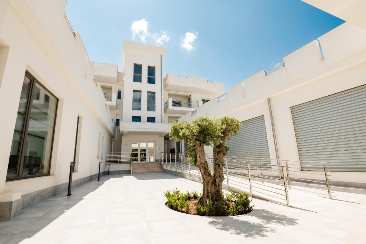 Agora Vieste Rooms & Apartments ภายนอก รูปภาพ