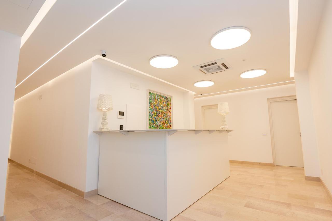 Agora Vieste Rooms & Apartments ภายนอก รูปภาพ