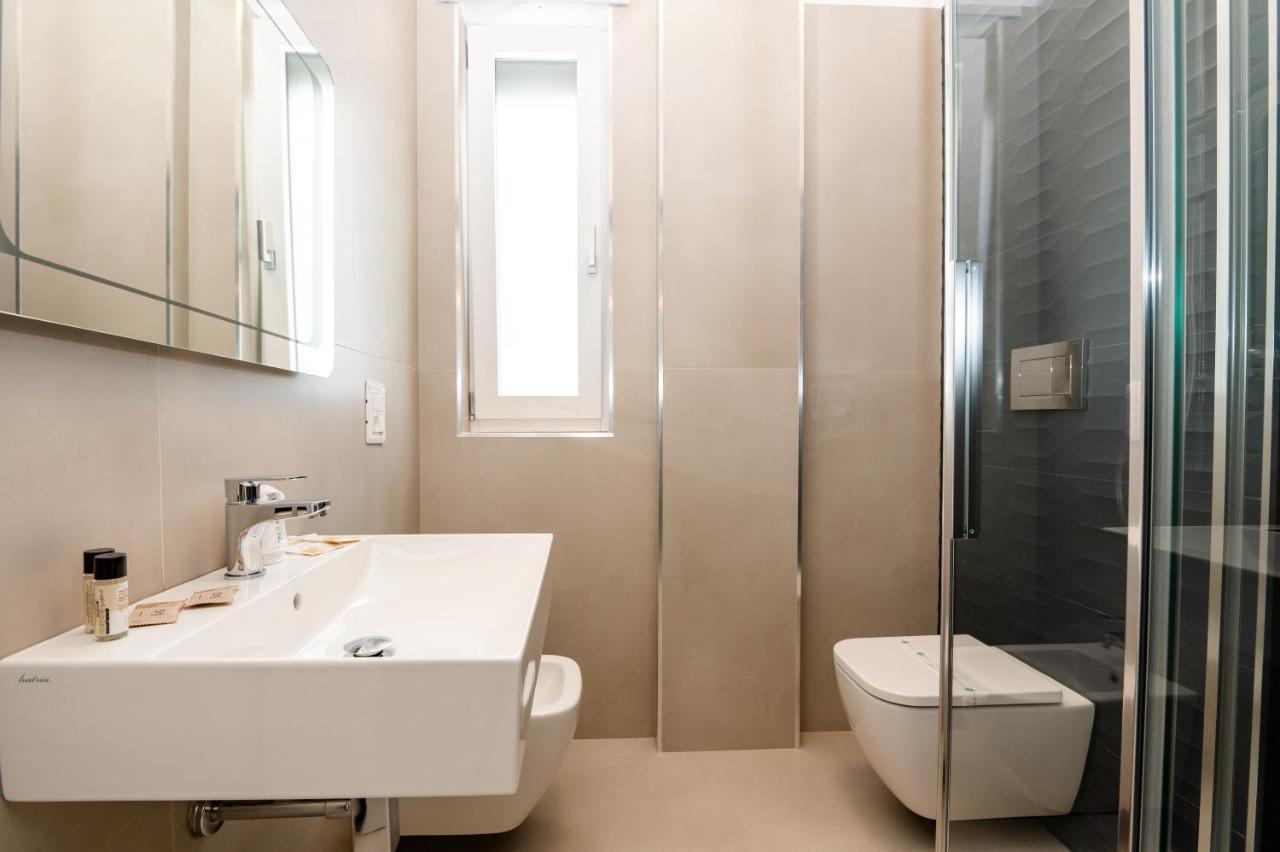 Agora Vieste Rooms & Apartments ภายนอก รูปภาพ