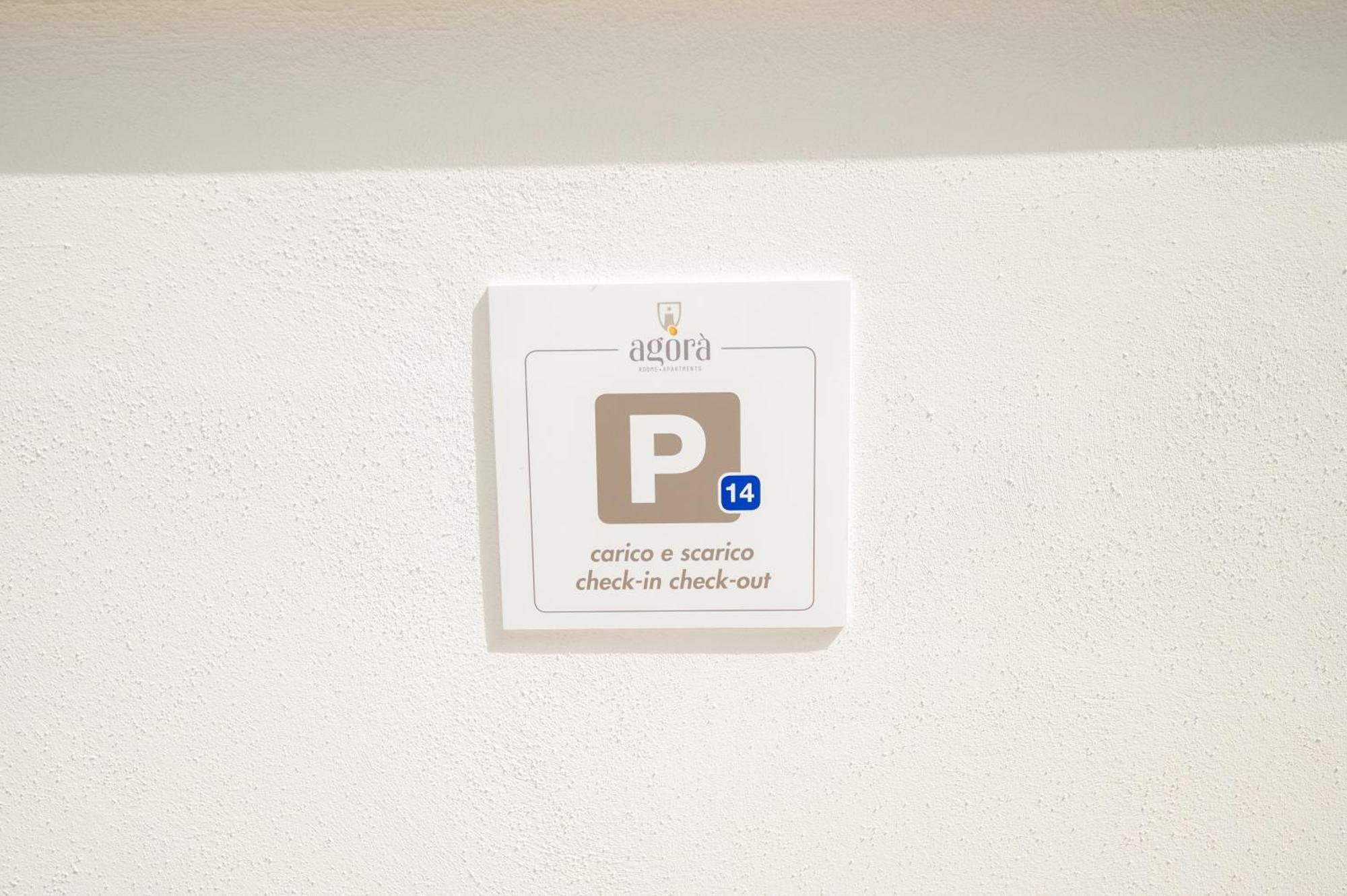 Agora Vieste Rooms & Apartments ภายนอก รูปภาพ