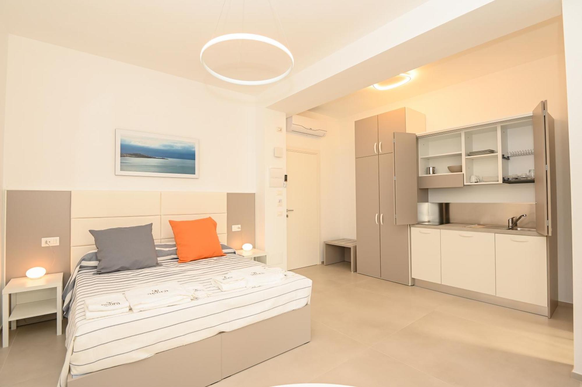 Agora Vieste Rooms & Apartments ภายนอก รูปภาพ