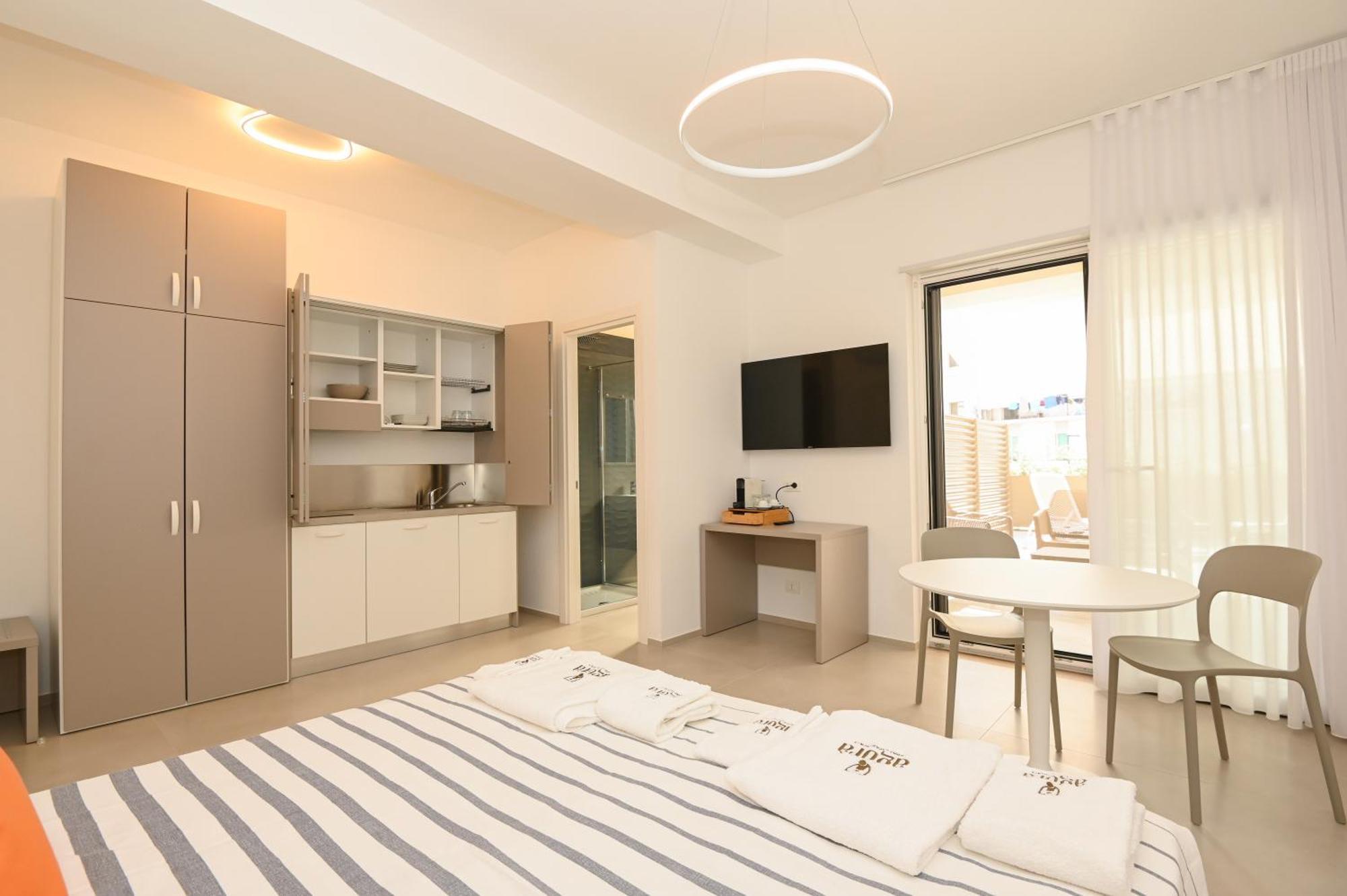 Agora Vieste Rooms & Apartments ภายนอก รูปภาพ