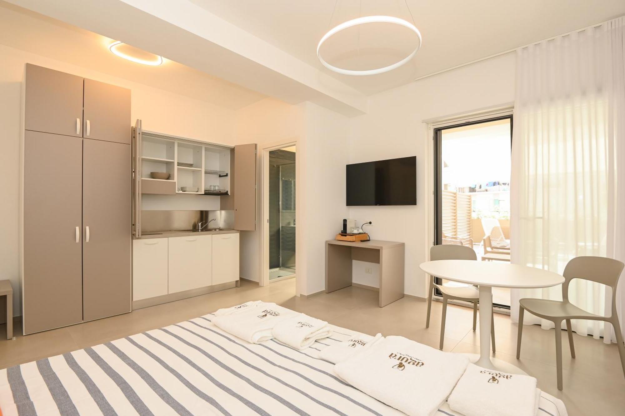 Agora Vieste Rooms & Apartments ภายนอก รูปภาพ